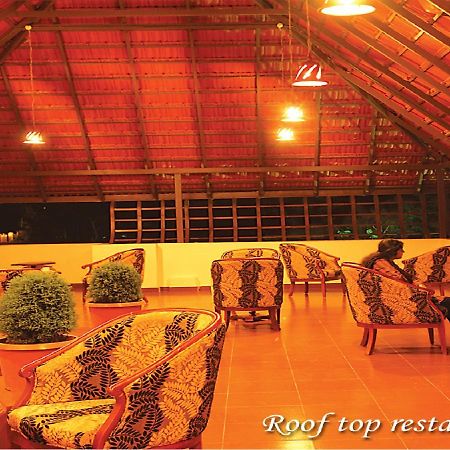 Grand Thekkady Hotel Kumily Eksteriør billede