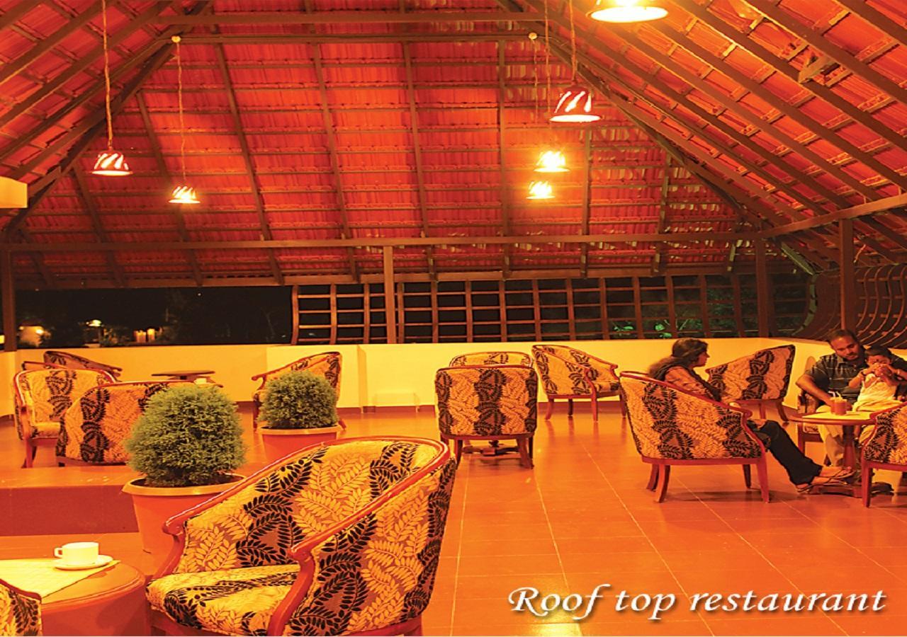 Grand Thekkady Hotel Kumily Eksteriør billede