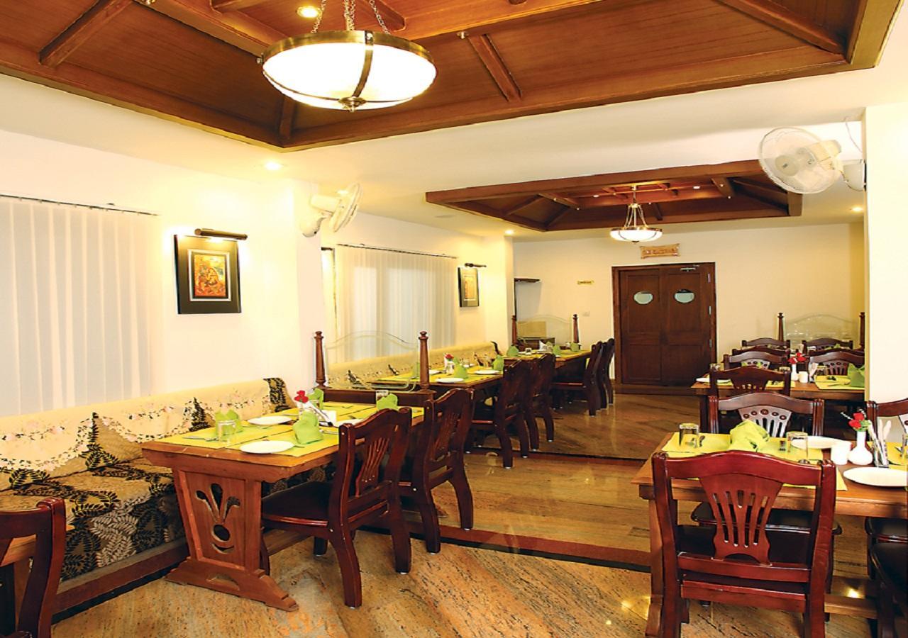 Grand Thekkady Hotel Kumily Eksteriør billede